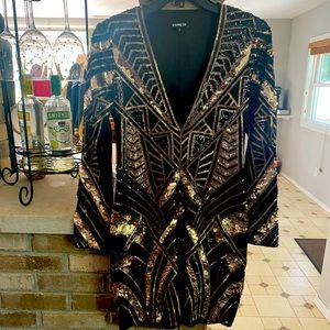 Black and gold long sleeve midi dress